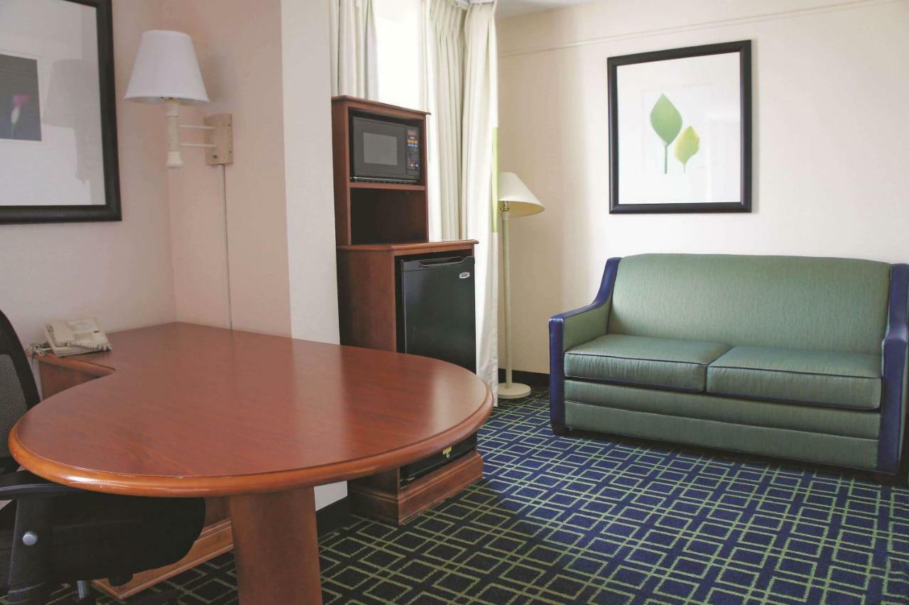 La Quinta Inn & Suites Tulsa Eksteriør billede